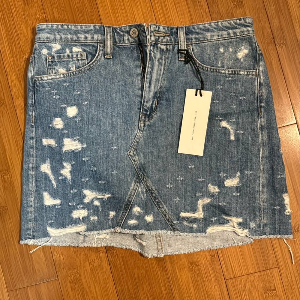 Flying Monkey Distressed Jean Skirt✌🏼